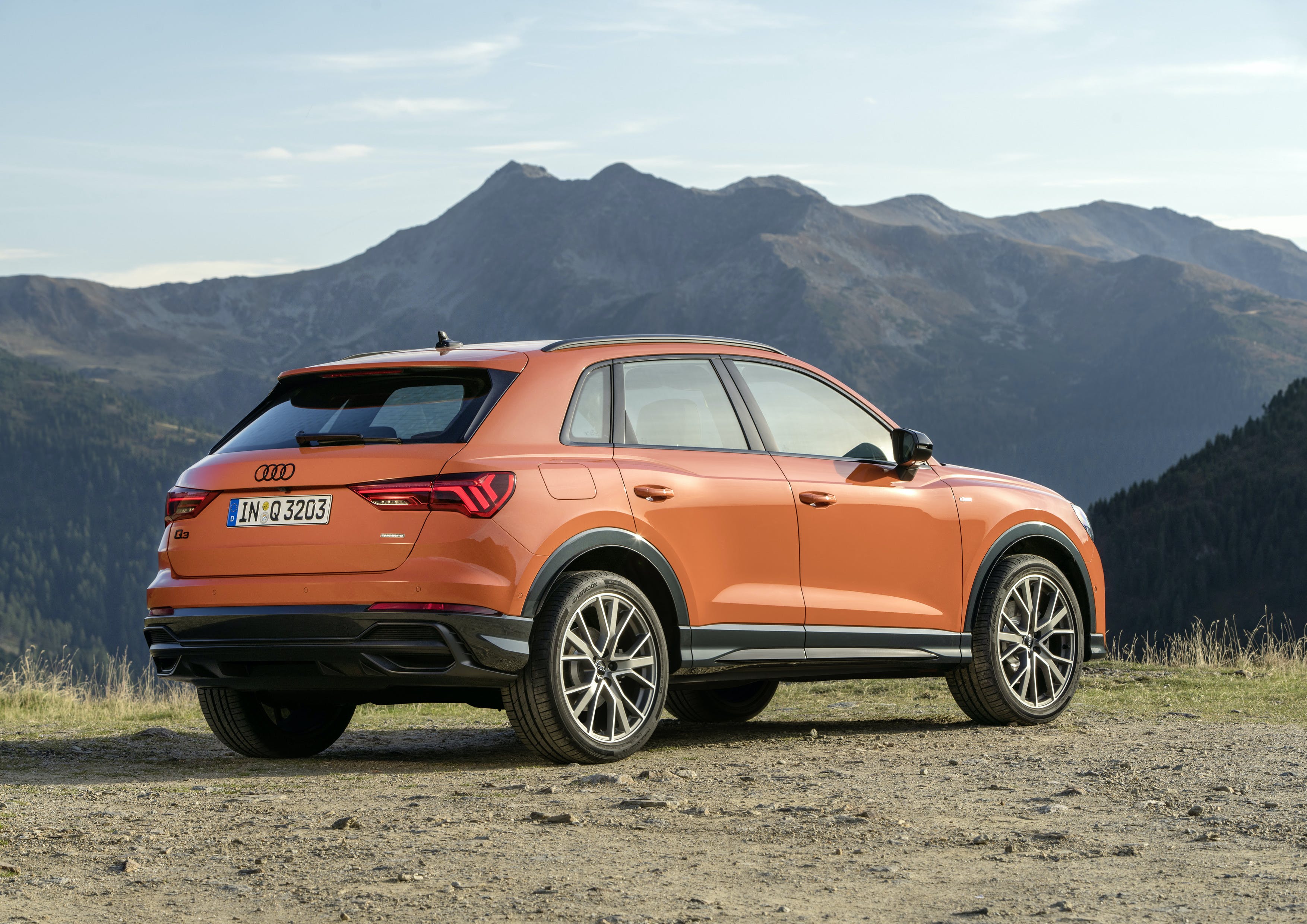 Audi Q3 Technische Daten Abmessungen, Last, Verbrauch carwow.de