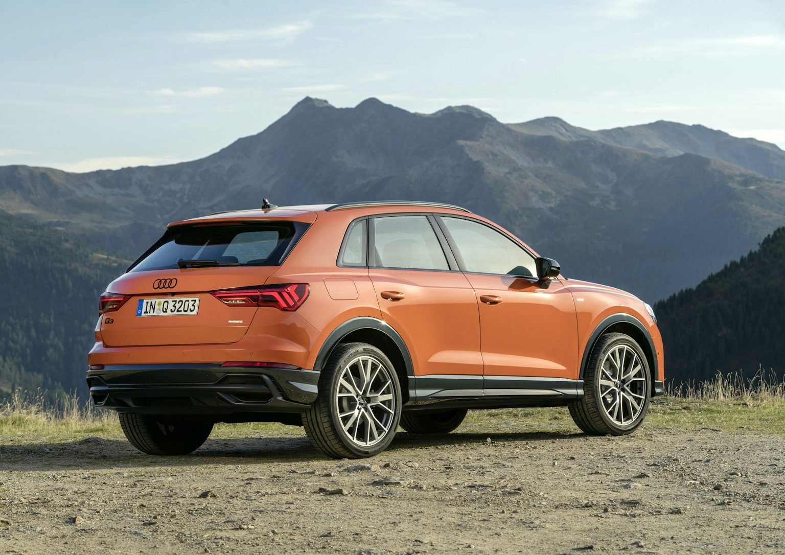 Audi Q3 Technische Daten Abmessungen, Last, Verbrauch carwow.de