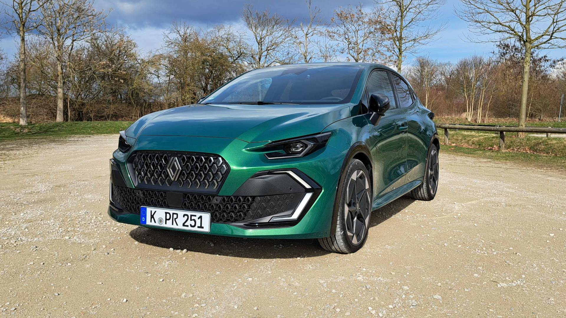Renault Clio statisch front grün