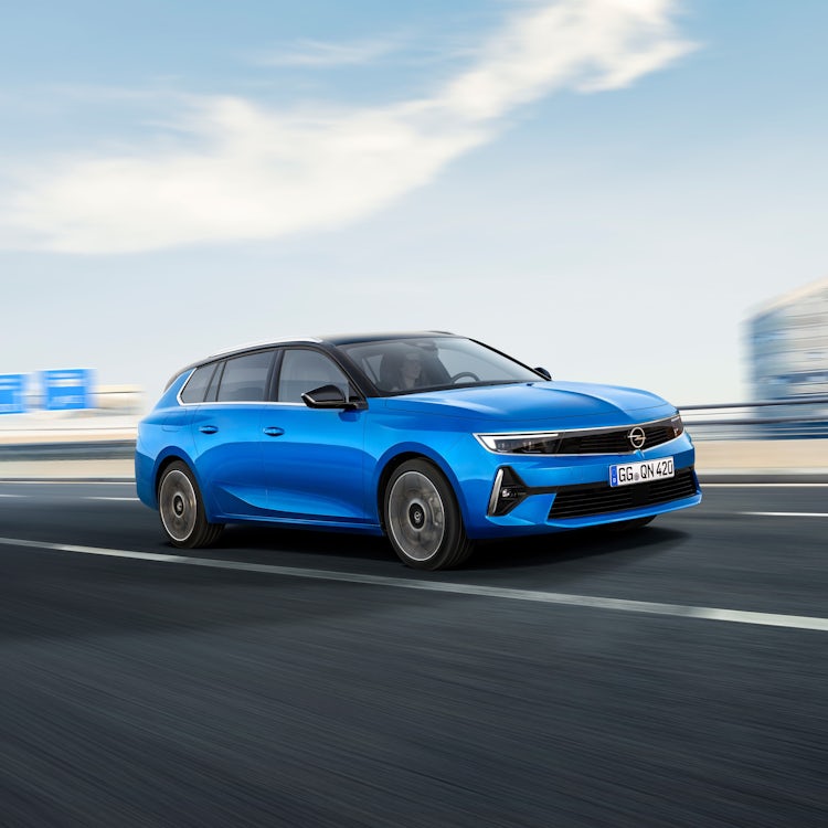 Opel Astra Sports Tourer blau